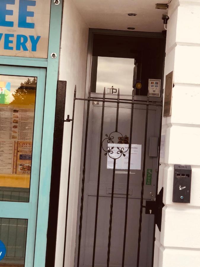 沃金 百老汇旅馆酒店 外观 照片